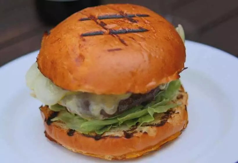 בית מלון כפרי Old Ship Inn Hackney