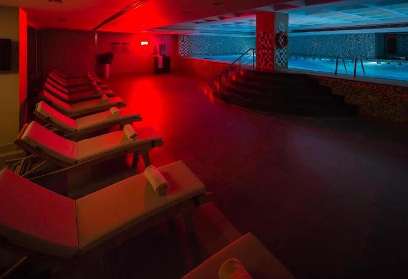 Hotel Titanic Port Bakirkoy