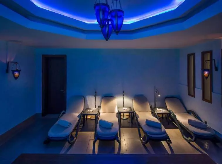 ホテル Titanic Port Bakirkoy