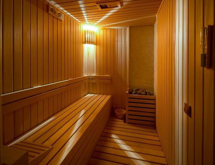 Hotel Titanic Port Bakirkoy