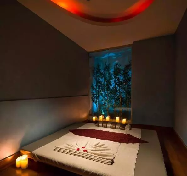 ホテル Titanic Port Bakirkoy