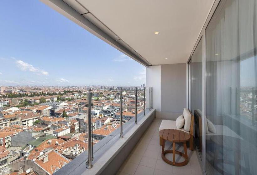 Hotel Titanic Port Bakirkoy