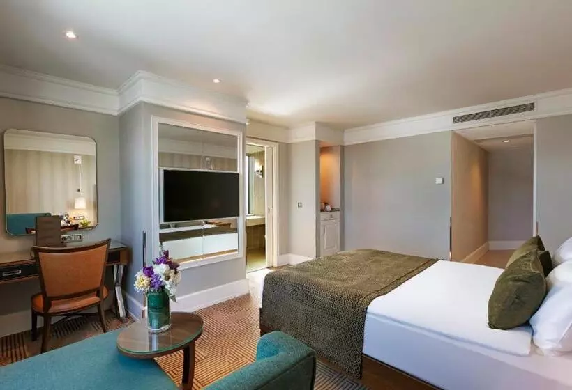 ホテル Titanic Port Bakirkoy