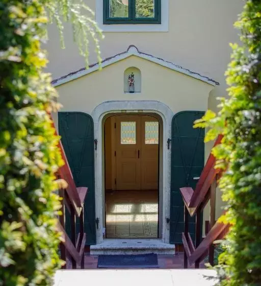 בית מלון כפרי Wollner