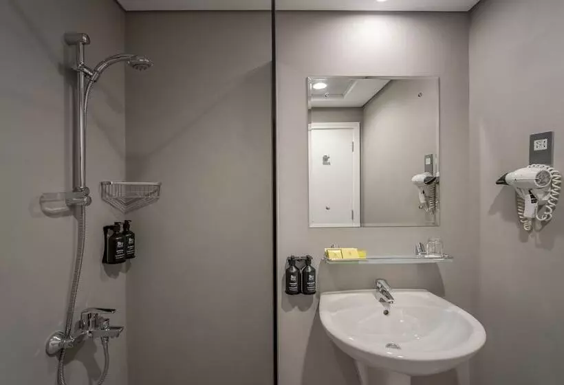 Rose Garden Hotel Apartments   Al Barsha, Near Metro Station