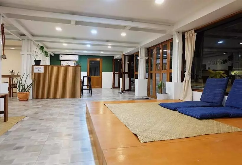 Barn Laos Hostel