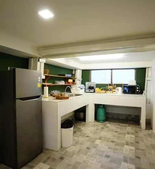 Barn Laos Hostel