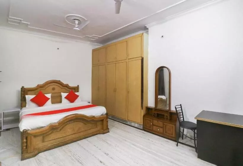 ホテル Flagship Xpress Stays Near Munshi Pulia Metro Station