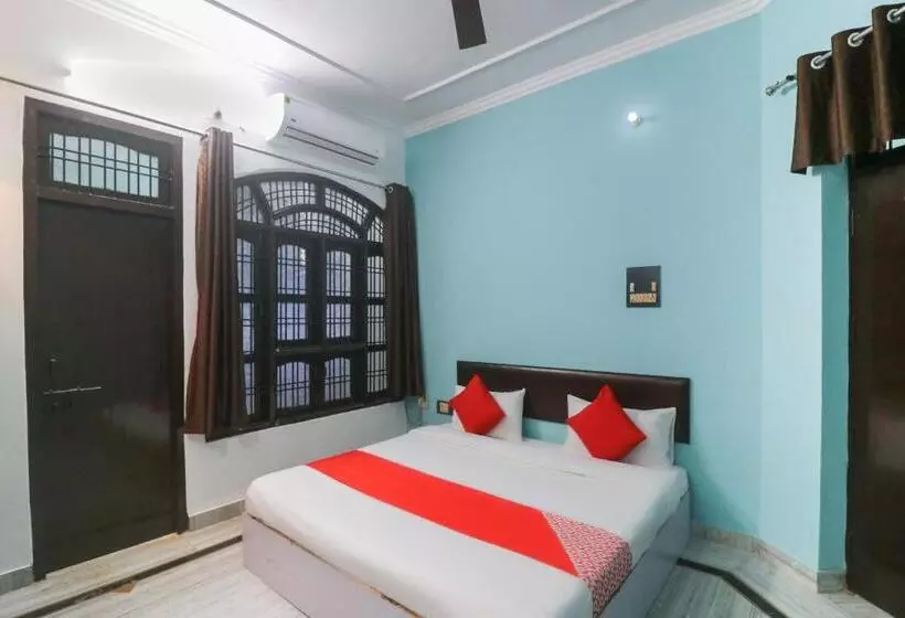 ホテル Flagship Xpress Stays Near Munshi Pulia Metro Station