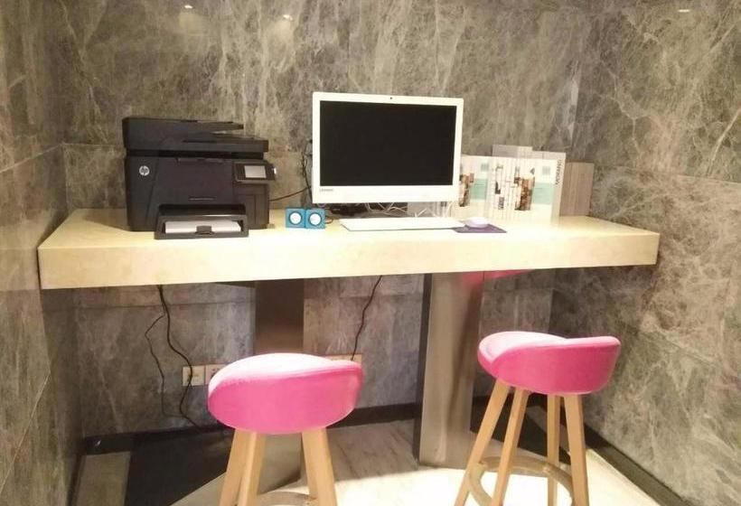 호텔 Lavande  Kunming South Railway Station