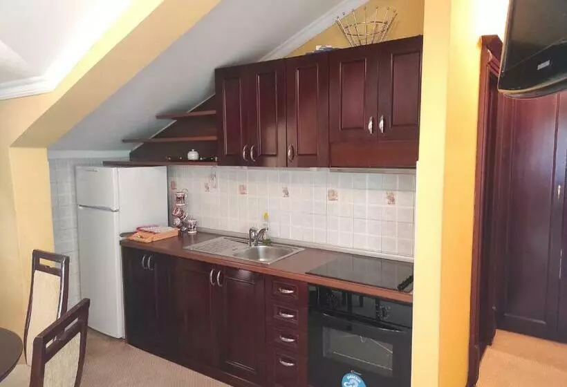 هتل Mimoza