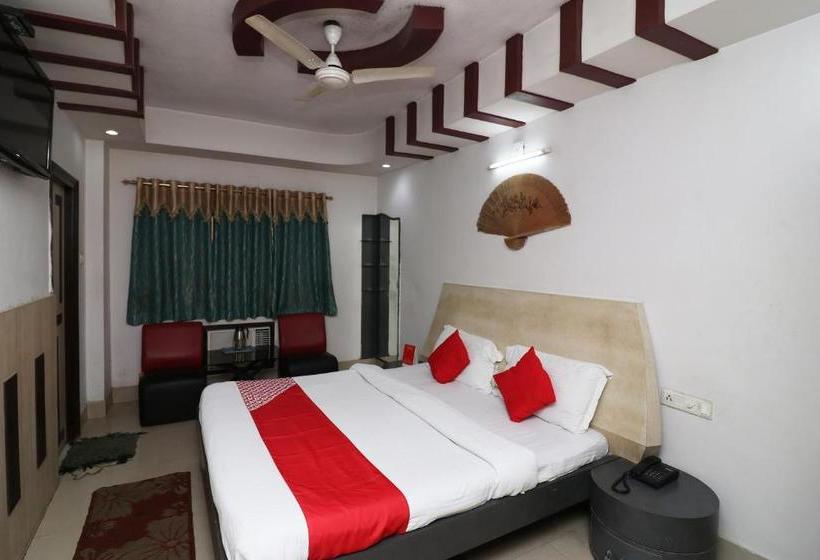 Отель Oyo 29064 Sai International