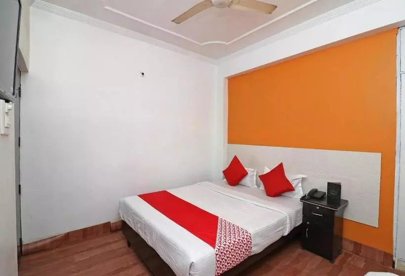 ホテル Capital O 39826  Novelty Pride