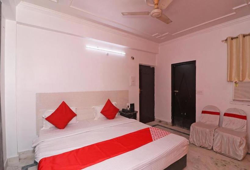 בית מלון כפרי Capital O 39826 Novelty Pride