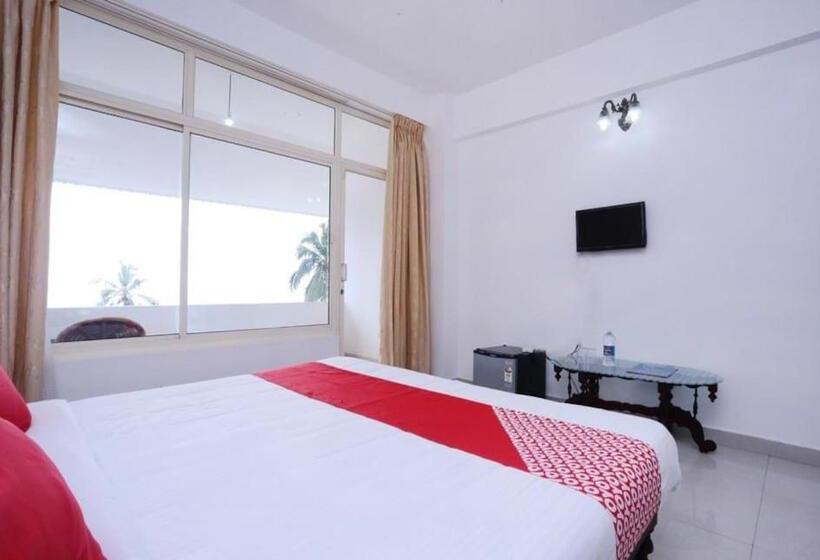 Hotel Swapnatheeram Beach Resort