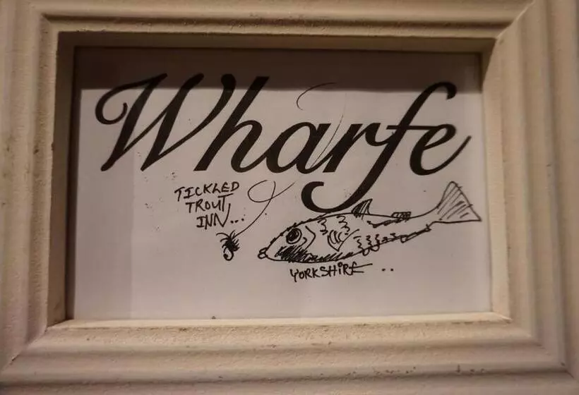 ホテル The Tickled Trout Inn Bilton In Ainsty