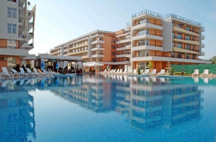 Grand Kamelia Holiday Apartments
