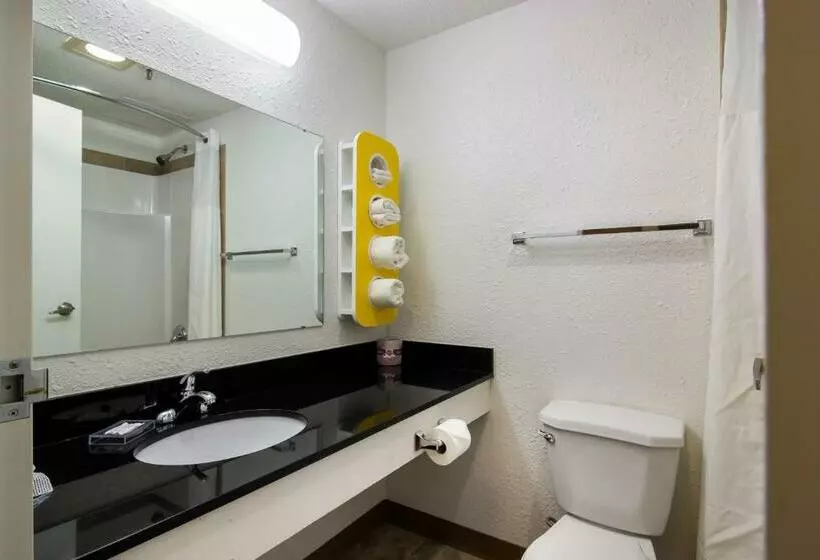 Motel 6 Kerrobert, Sk