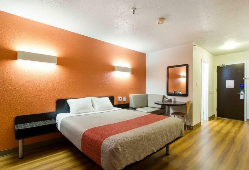 Motel 6 Kerrobert, Sk