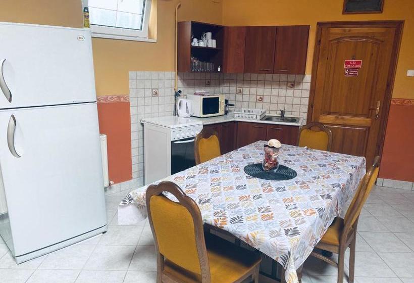 ペンション Aqua Azur Guesthouse