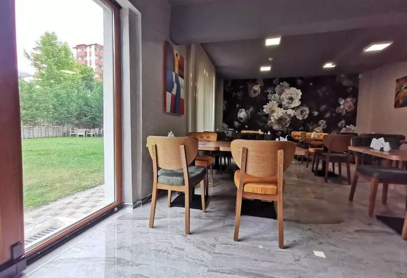 Prime Inn Garden
