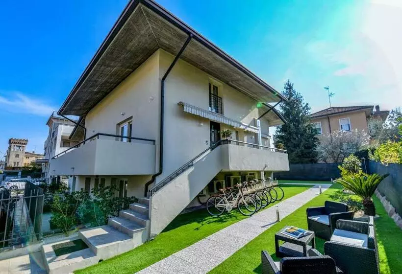 Aamiaismajoitus (B&B) Garda Diamant