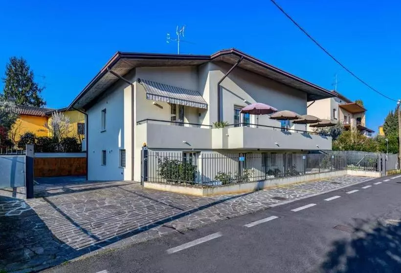 Aamiaismajoitus (B&B) Garda Diamant
