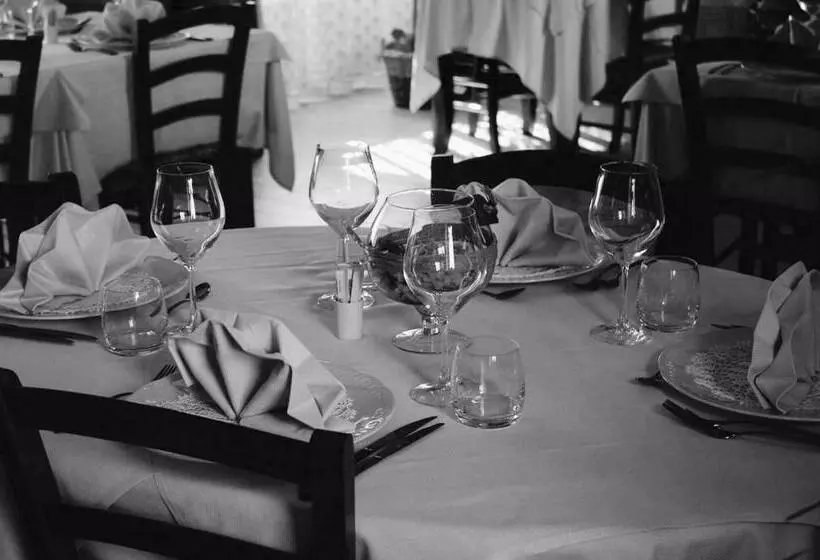 Hotelli Albergo Ristorante 'l Bunet