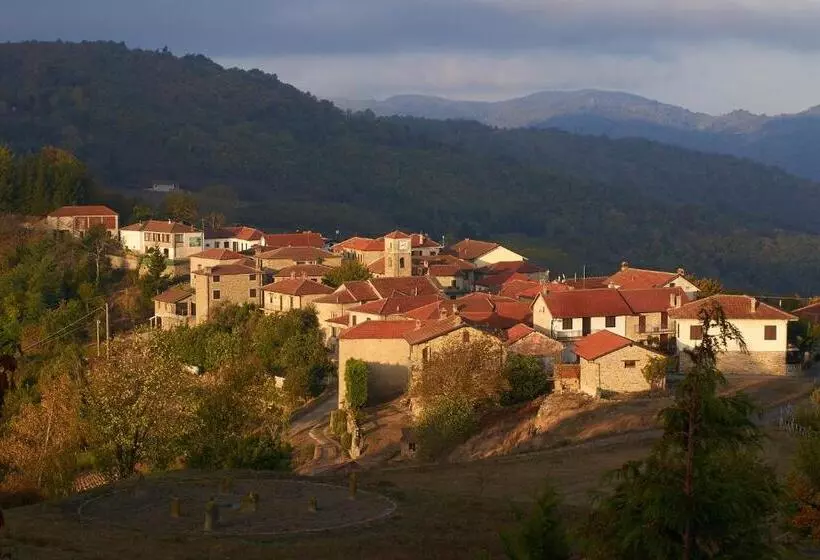 Hotelli Albergo Ristorante 'l Bunet