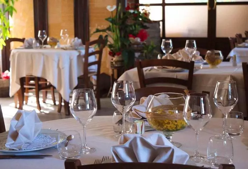 Hotelli Albergo Ristorante 'l Bunet