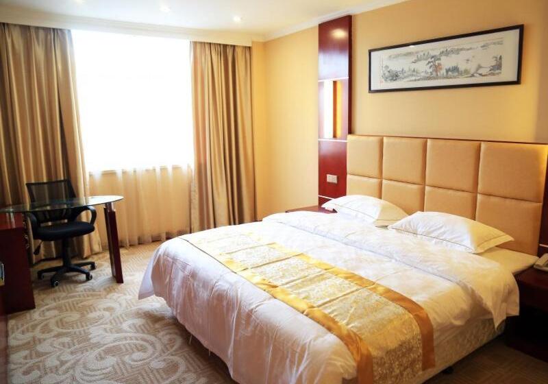 Отель Greentree Alliance Suzhou Taicang  South Changchun Road Liuyuan