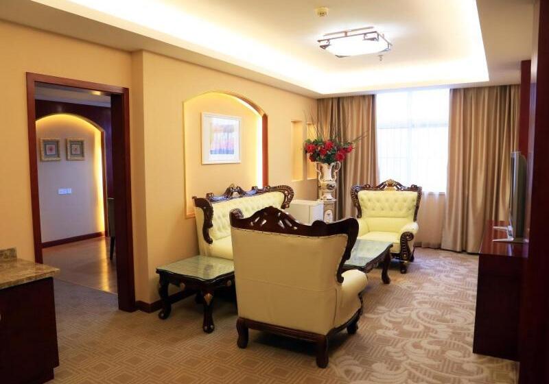 Отель Greentree Alliance Suzhou Taicang  South Changchun Road Liuyuan