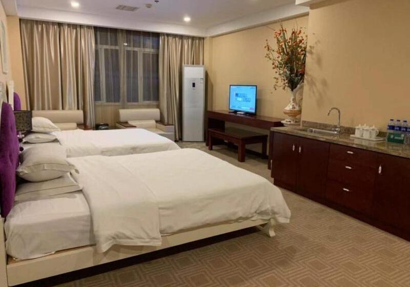 Отель Greentree Alliance Suzhou Taicang  South Changchun Road Liuyuan