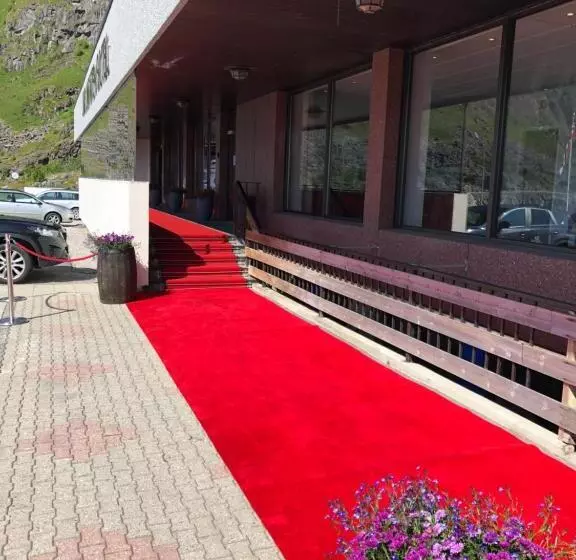 Hotelli Live Lofoten