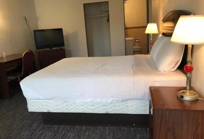 هتل Portland Super Value Inn