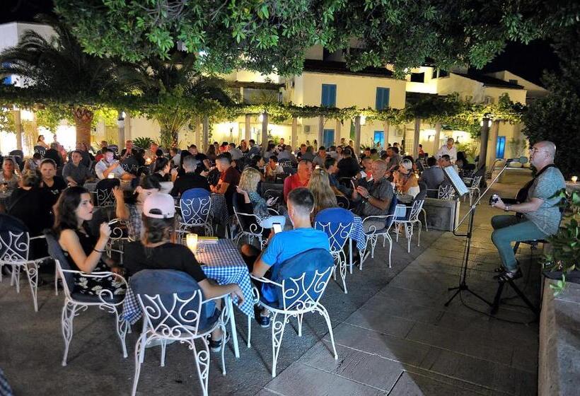 هتل Slovenska Plaža Lux