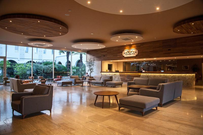 هتل Slovenska Plaža Lux