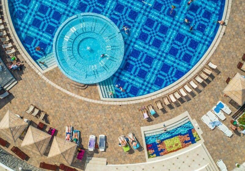 هتل Slovenska Plaža Lux