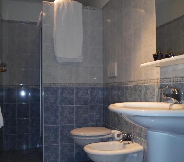 בית מלון כפרי Villa Flora