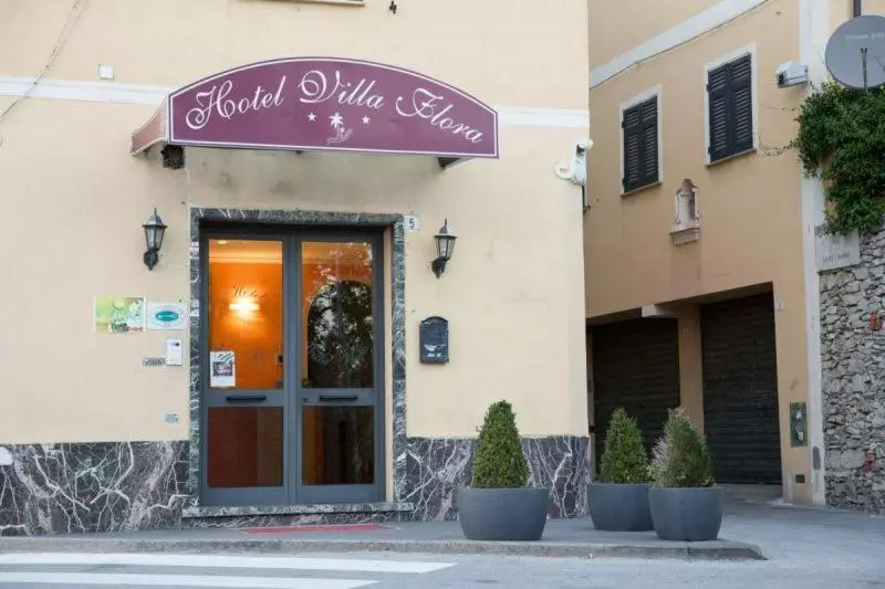Hotelli Villa Flora