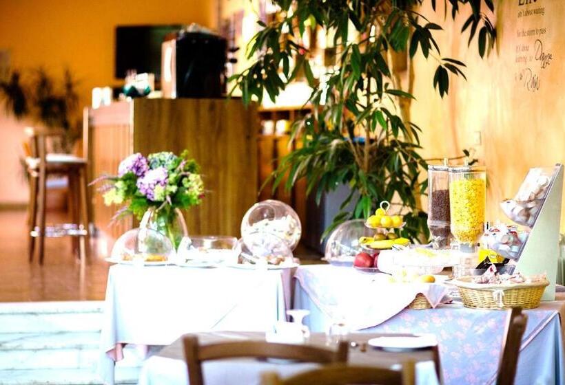 בית מלון כפרי Villa Flora