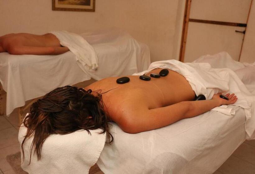 منتجع Vitrage Holiday Village And Spa