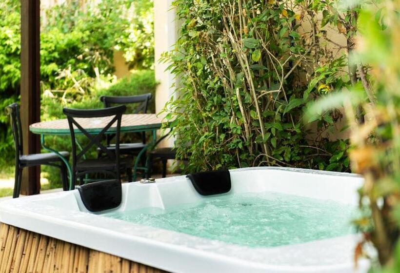 منتجع Vitrage Holiday Village And Spa