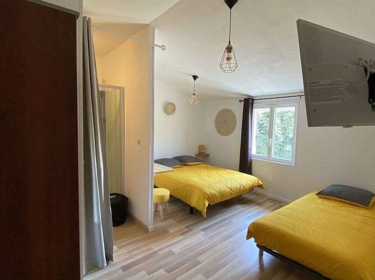 مبيت وإفطار La Cigogne Eclaronnaise