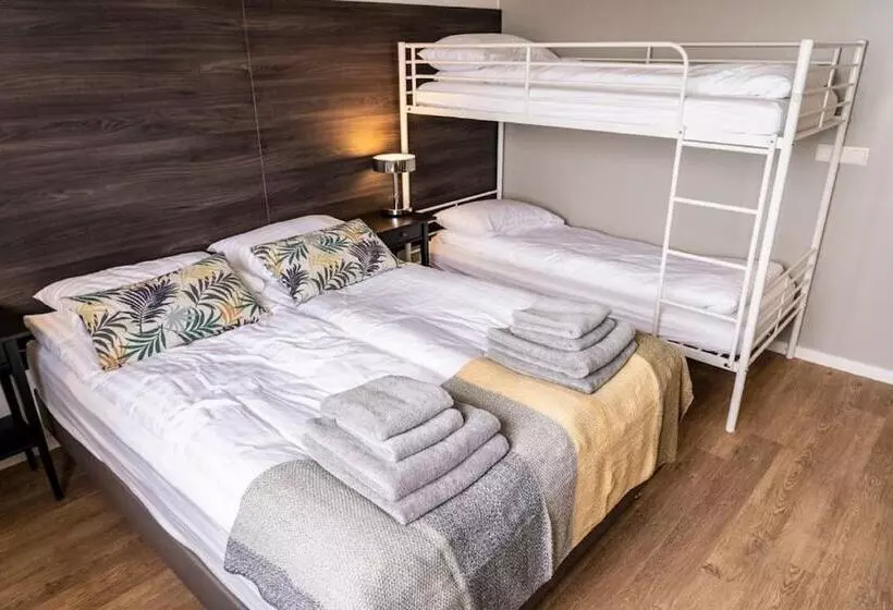 Hotel Black Beach Guesthouse