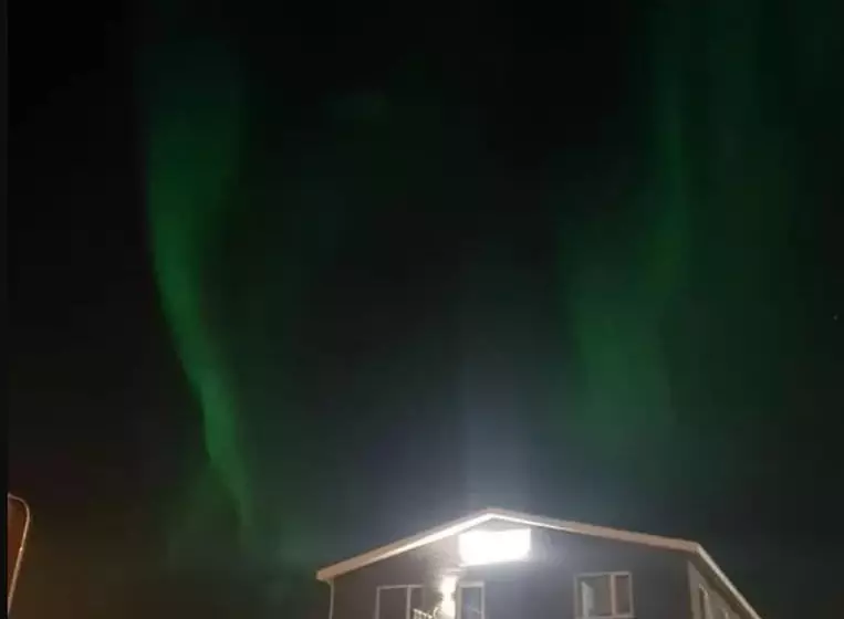 Hotel Black Beach Guesthouse