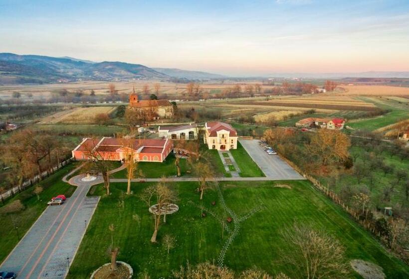 ホテル Cardinal Domeniile Martinutzi