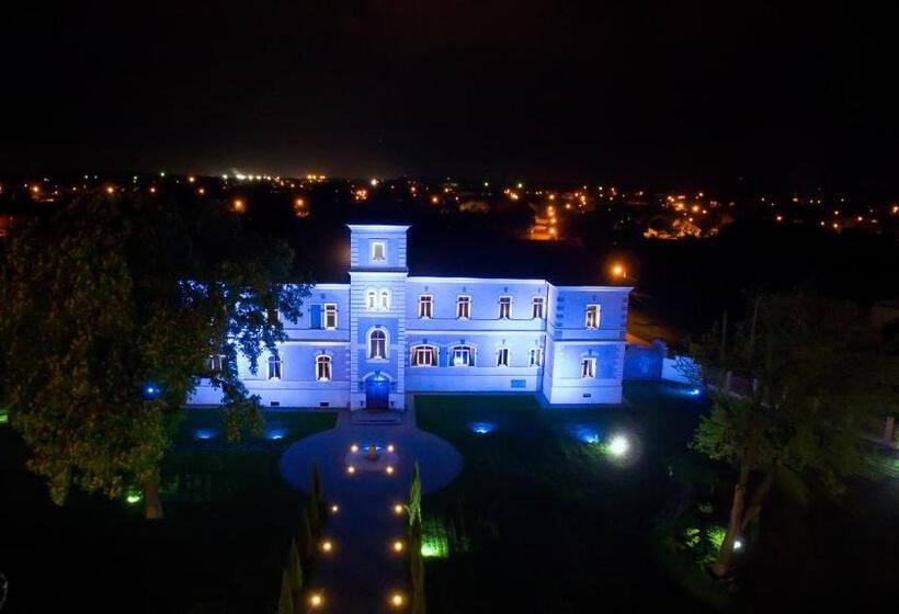 ホテル Cardinal Domeniile Martinutzi