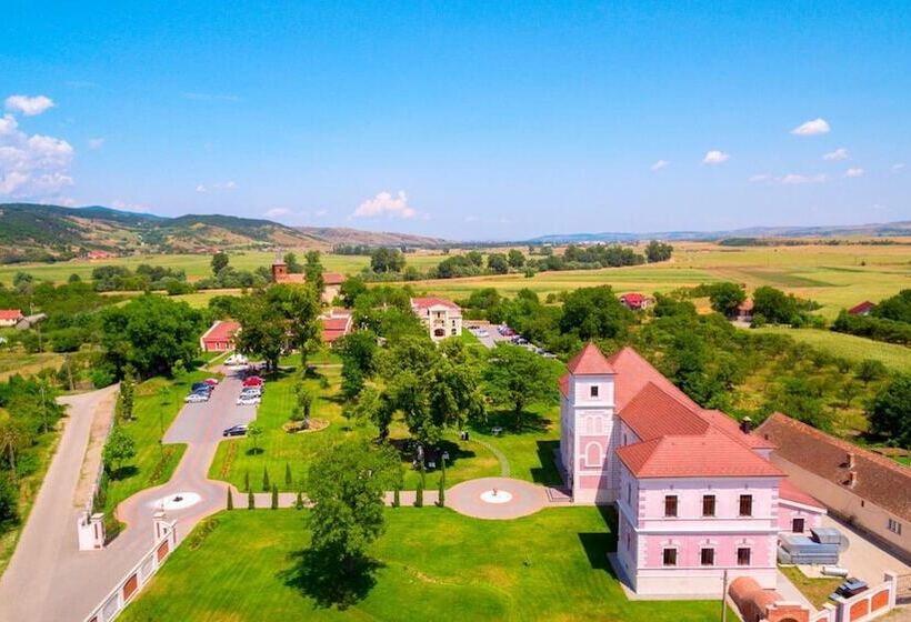 ホテル Cardinal Domeniile Martinutzi