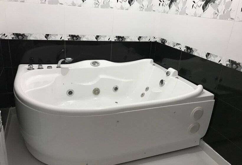 ホテル Family House